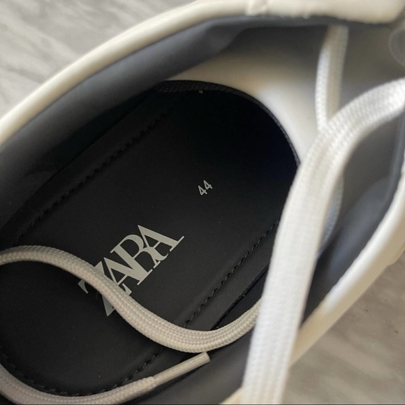 NEW ZARA WHITE CASUAL SNEAKERS - Picture 2 of 9